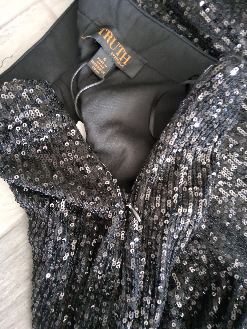 Sequin Wide-Leg Pants in Black - Picture 6 of 8